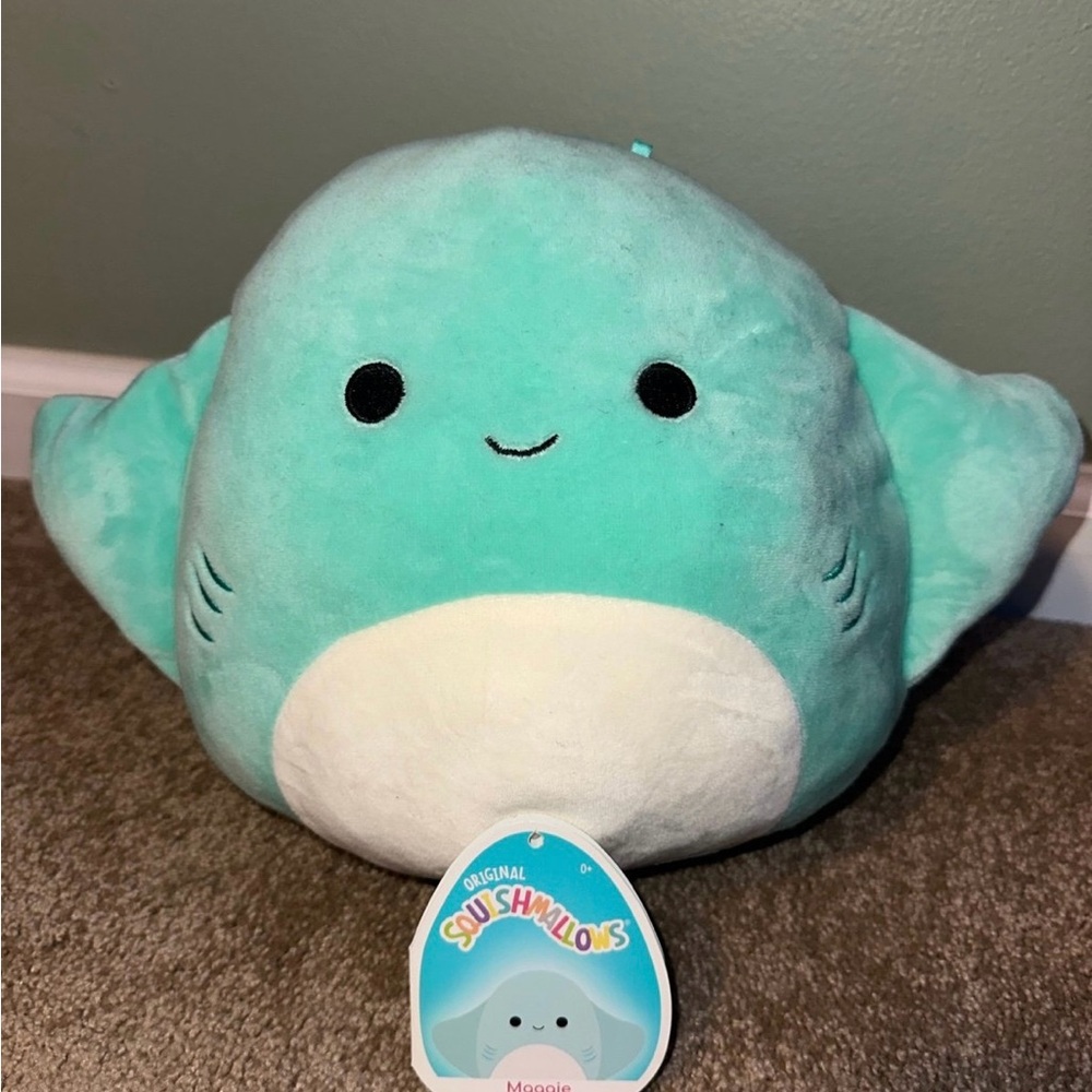 8” Maggie Squishmallow